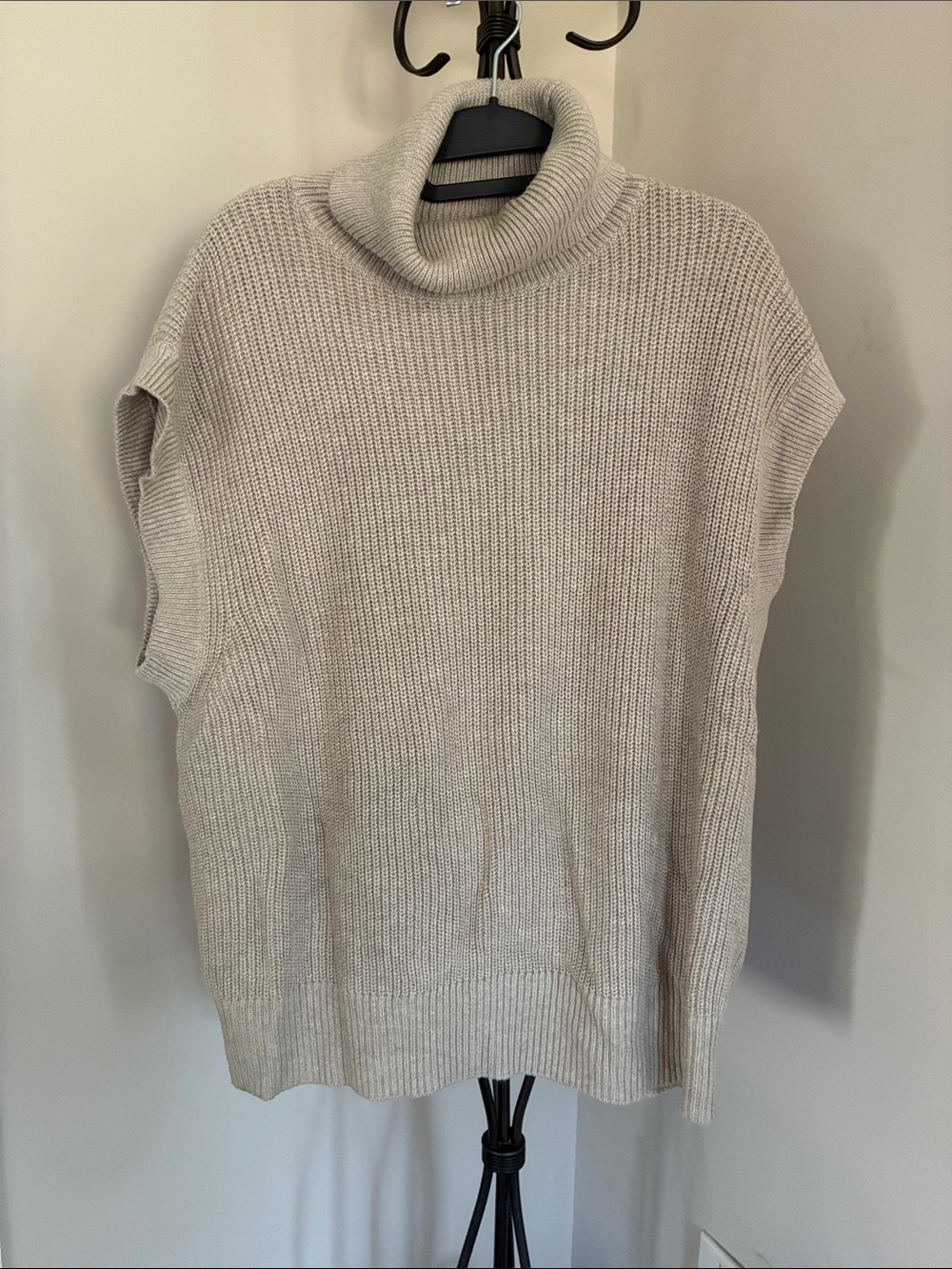Ann Taylor Sleeveless Cowl Neck Sweater Vest in Light Beige
